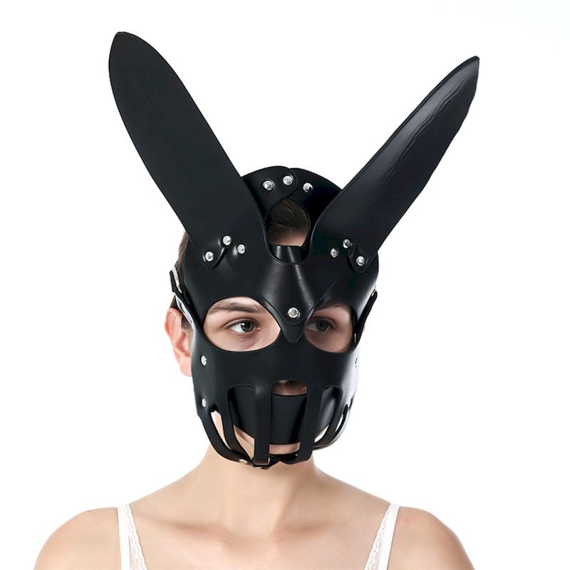 Маска Bad Bunny