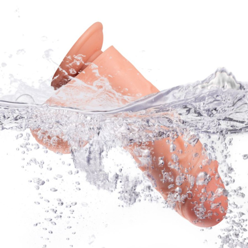 Фалломитатор на присоске