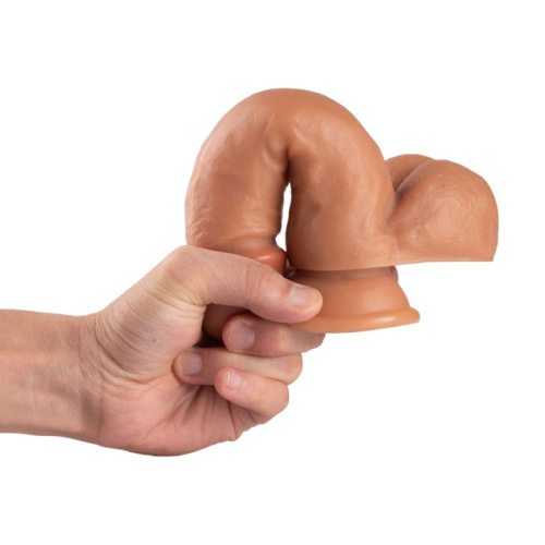 Фалломитатор на присоске